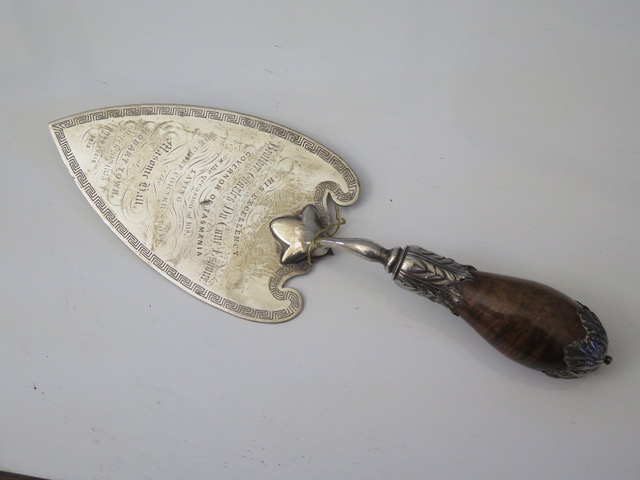The Tasmania Trowel